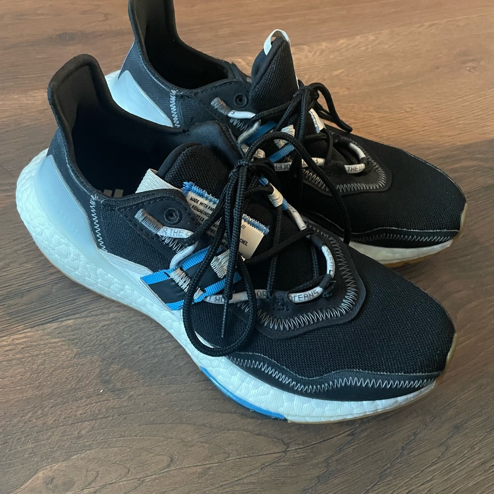 Adidas Ultra Boost 22 Parley Core Black